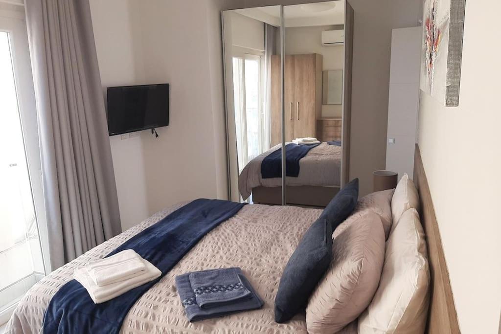 New Seafront Apartment - Spectacular Views St. Paul's Bay Exteriör bild